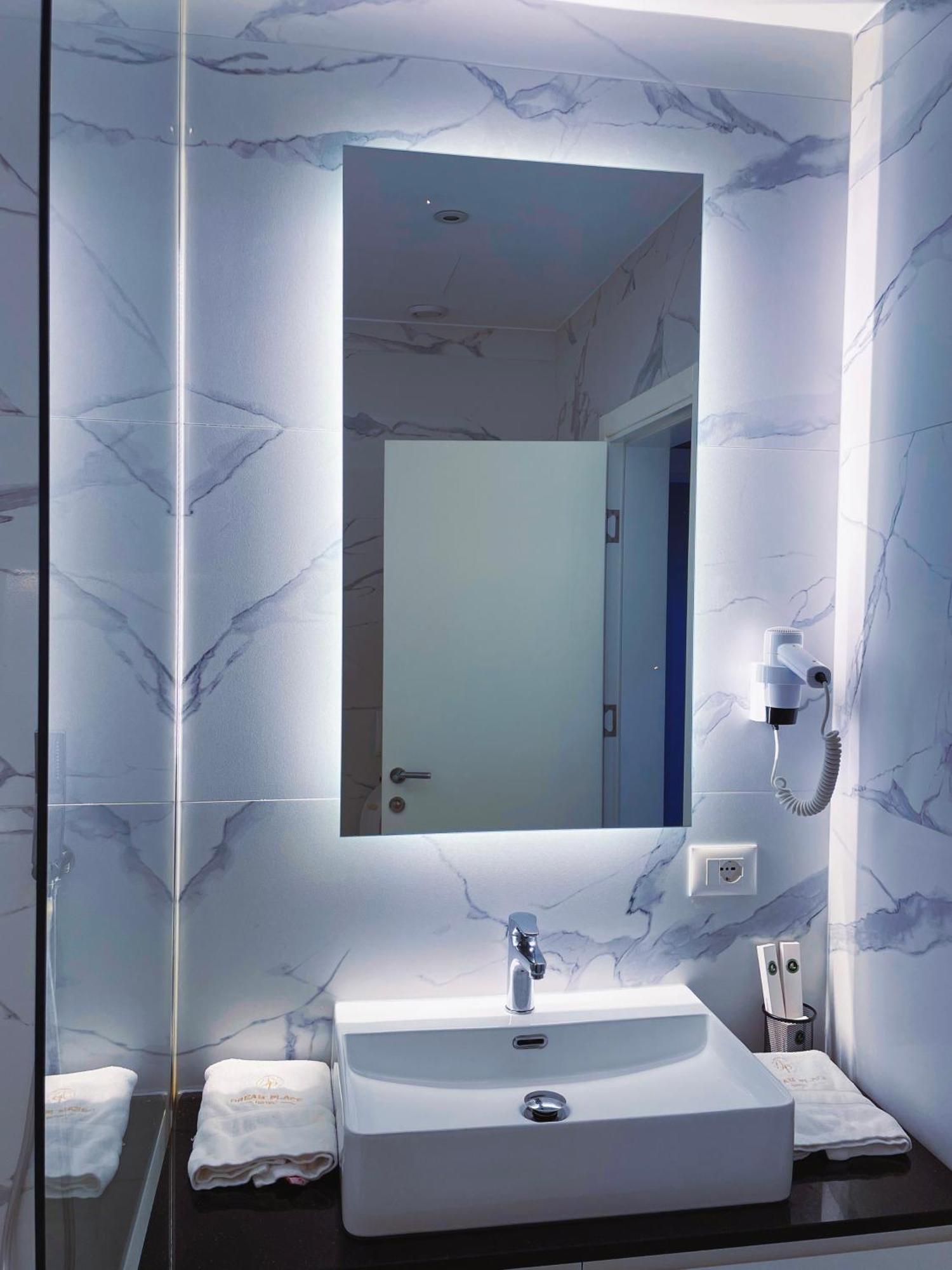 Dream Place Hotel Kamez Bagian luar foto